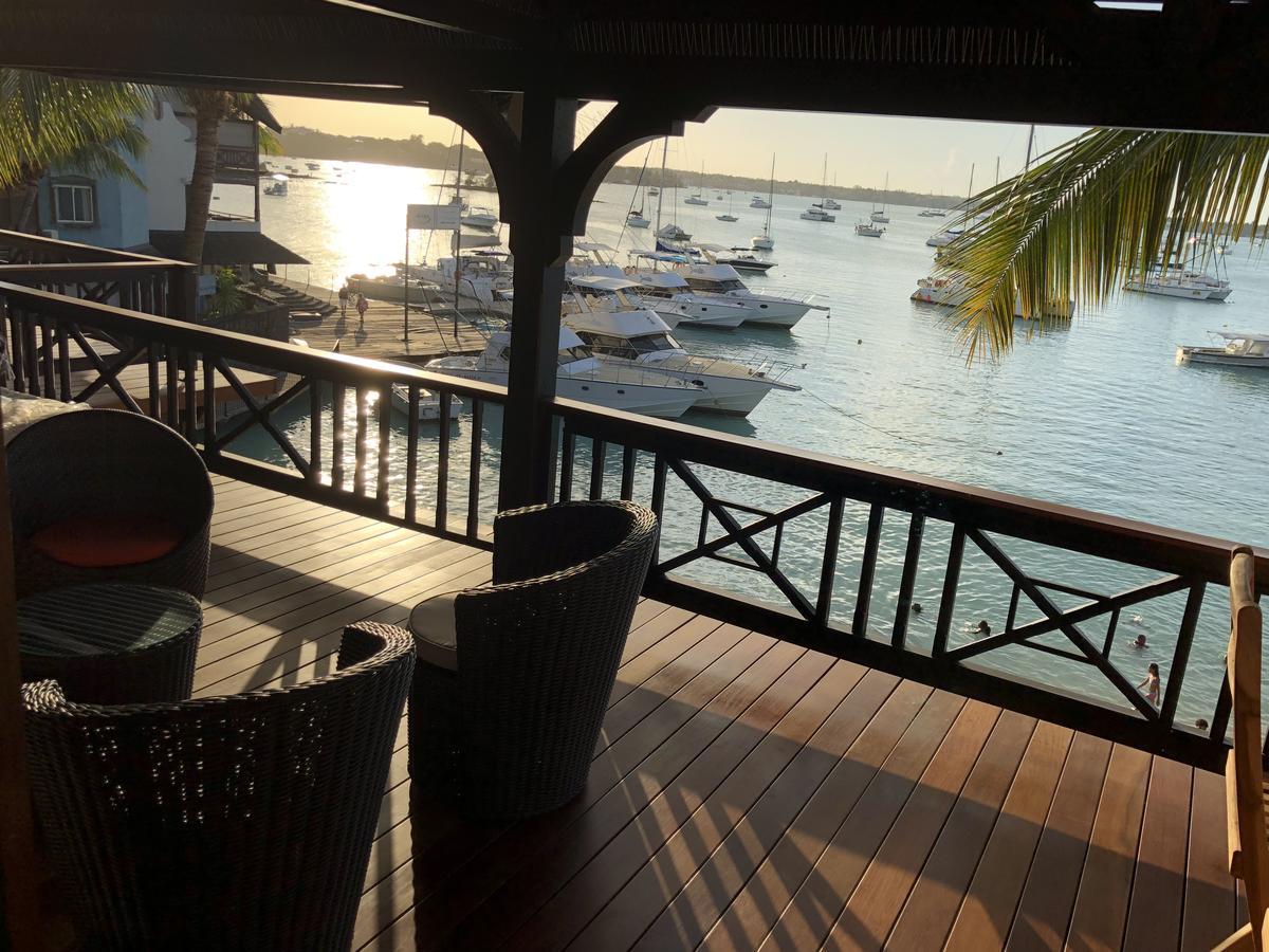 Grand Baie Seaview Penthouse Daire Dış mekan fotoğraf